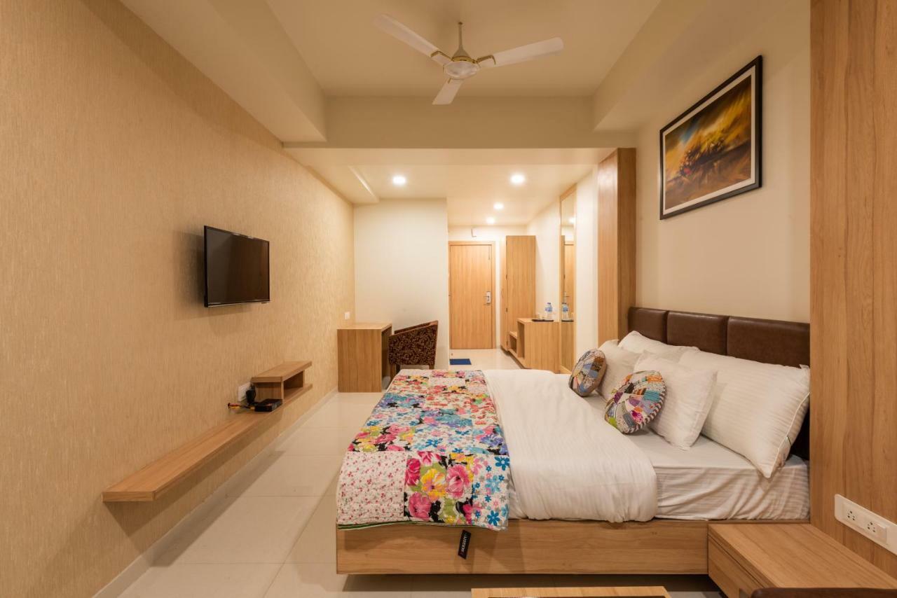 Hotel Drishti,Бхопал Екстер'єр фото